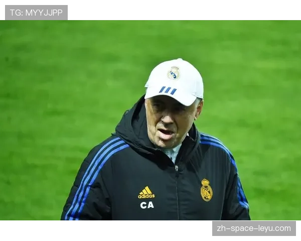 巴黎圣日耳曼推出电竞足球青训营,探索虚拟与现实的训练结合 巴黎圣日耳曼推出电竞足球青训营,探索虚拟与现实的训练结合